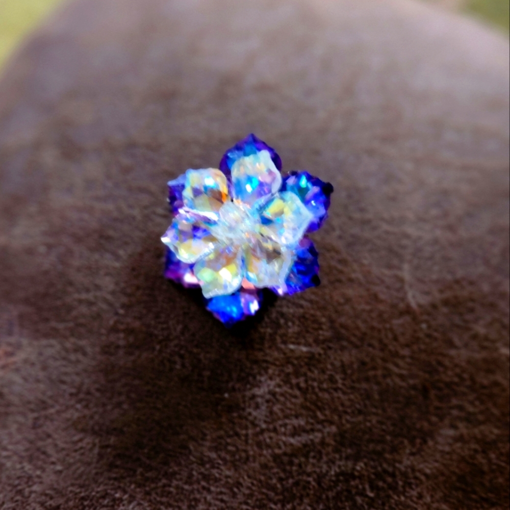 PURPLE SWAROVSKI FLOWER BROOCH